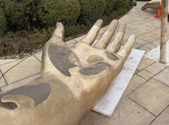 Новый огромный арт-объект собирают в парке Галицкого в Краснодаре