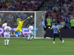 Роналду вслед за Месси улетает домой: Уругвай в Сочи оказался сильнее 