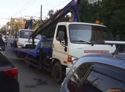 В Краснодаре 103  машины эвакуировали с выделенных полос 