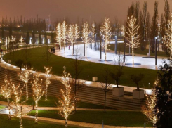 «Это было сказочно красиво»: праздничную иллюминацию в парке «Краснодар» скоро снимут