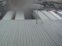 Молния ударила в голову мужчине на овощной базе в хуторе под Краснодаром