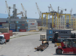 На Кубань привезли первую партию оборудования для «Формулы-1» из Великобритании