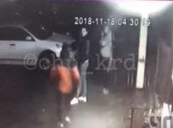  Толпа парней избила женщину на Кубани: у нее сотрясение и перелом 