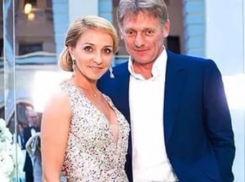 Навка и Песков отмечают первую годовщину свадьбы