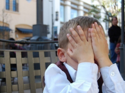 В Краснодаре подросток распылил в школе перцовый газ