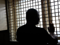  Мужчина в Гулькевичском районе зарезал своего дядю и пытался убить возлюбленную 