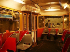 В краснодарском трамвае кондуктор включил известный хит ABBA