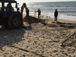 Волонтеры Темрюкского района были шокированы загрязненным пляжем во время субботника