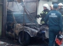  В Краснодаре в своем гараже сгорел дорогостоящий автомобиль 