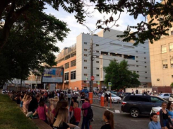 В Краснодаре эвакуировали несколько крупных ТЦ и аэропорт 