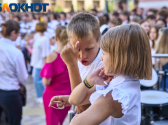 В Госдуму пожаловались на переполненные, удалённые школы Краснодара и нехватку помощи детям Донбасса