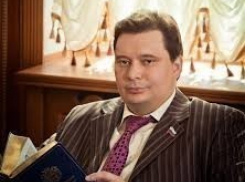 Как защитить деньги на банковской карте