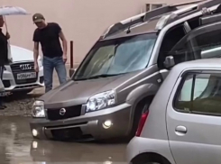 Краснодар накрыл ливень: фото и видео затопленных улиц и машин