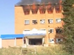 В Лабинске произошел пожар на бывшем мясокомбинате