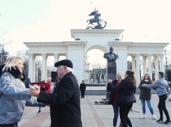 Краснодарцы станцуют «Случайный вальс» в честь 80-летия Победы в Сталинградской битве