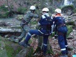 В горах Геленджика спасли заблудившихся туристов