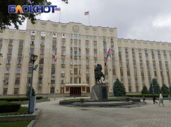 Курортная столица, дружба с Брежневым, невиданный рост экономики и коррупции: как Кубань при Медунове «маялась»