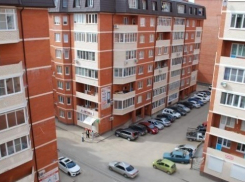 Жители восьми многоэтажек в Краснодаре платили за воду, которой нет