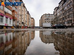 Перекачивание воды с одной улицы на другую возмутило краснодарцев