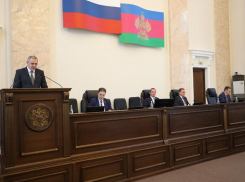 Депутаты ЗСК поддержали увеличение расходов краевого бюджета в 2022 году