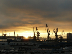 На морском терминале КТК под Новороссийском полностью остановили погрузку нефти