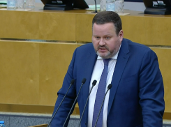 Антон Котяков отчитался в Госдуме о поддержке граждан в период пандемии 