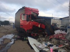 В лобовом столкновении с фурой под Воронежем погиб житель Кубани 