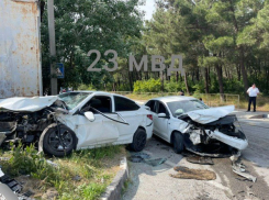 В Геленджике 16-летний парень устроил ДТП с семью пострадавшими