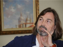 Более 100 картин Никаса Сафронова покажут в Краснодаре 