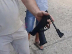 Полицейские Краснодара проверяют достоверность информации о стрельбе у школы