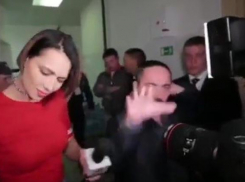 Представители сочинского отеля прокомментировали нападение на Самбурскую и «Ревизорро»