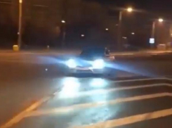 Очередной дрифтер на Mercedes попал на видео в Краснодаре 