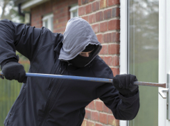 На Кубани родственник украл у женщины старую швейную машинку и теперь рискует сесть в тюрьму на шесть лет