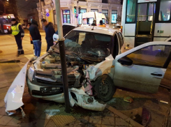 Стали известны подробности ДТП с автобусом и трамваем: была еще «легковушка»