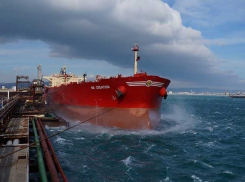 Два теплохода столкнулись в Новороссийске