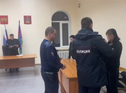 Бросившую 6 детей горе-мать из Краснодарского края взяли под стражу