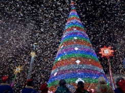 Новый год на Театральной площади Краснодара вместе с горожанами встретят 150 полицейских 