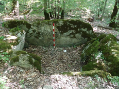 На Кубани обнаружили неизвестный ученым дольмен