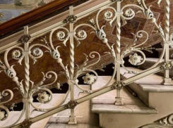 Блогер обнаружил удивительные чугунные балюстрады в старинных особняках Краснодара