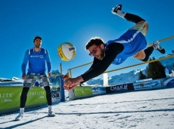 В Сочи установили мировой рекорд по снежному волейболу 