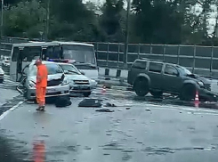 В ДТП на Курортном проспекте в Сочи погибла супружеская пара