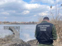 В Краснодарском крае утонул восьмилетний мальчик, плавая с другом на самодельной лодке