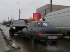 Владельца ехавшего по встречной полосе «Бентли» ищет полиция Краснодара