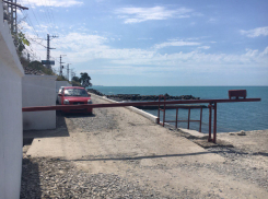 У сочинцев забрали «единственный» пляж: теперь вход доступен только чиновникам