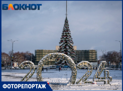 Гололёд без песка и зимняя красота: фото последствий первого снегопада в Краснодаре в 2024 году