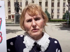 Разорённая чиновниками Краснодара бизнес-леди вновь вышла на пикет