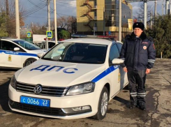 Спасшим роженицу, застрявшую в жуткой краснодарской пробке, оказался лейтенант полиции Игорь Рагулин 