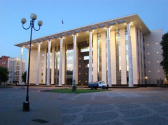 День Конституции не дал понять кто и как будет охранять суды Краснодарского края
