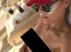 Наталья Рудова оголилась на пляже Анапы