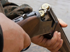 Мальчик во время охоты на Кубани выстрелил из ружья в свою сестру 